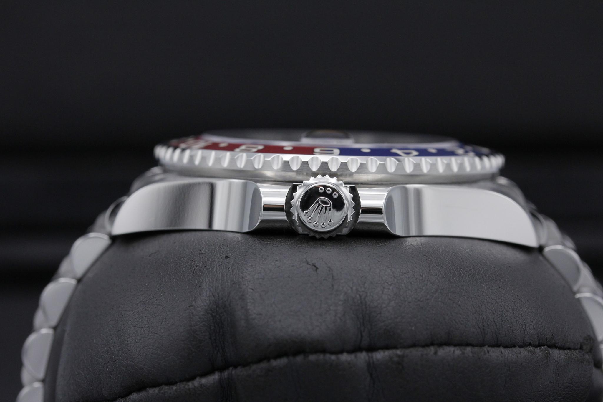 Watch Image 3