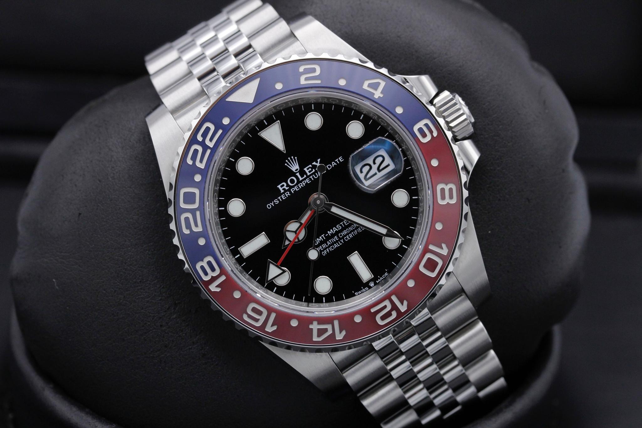Watch Image 9