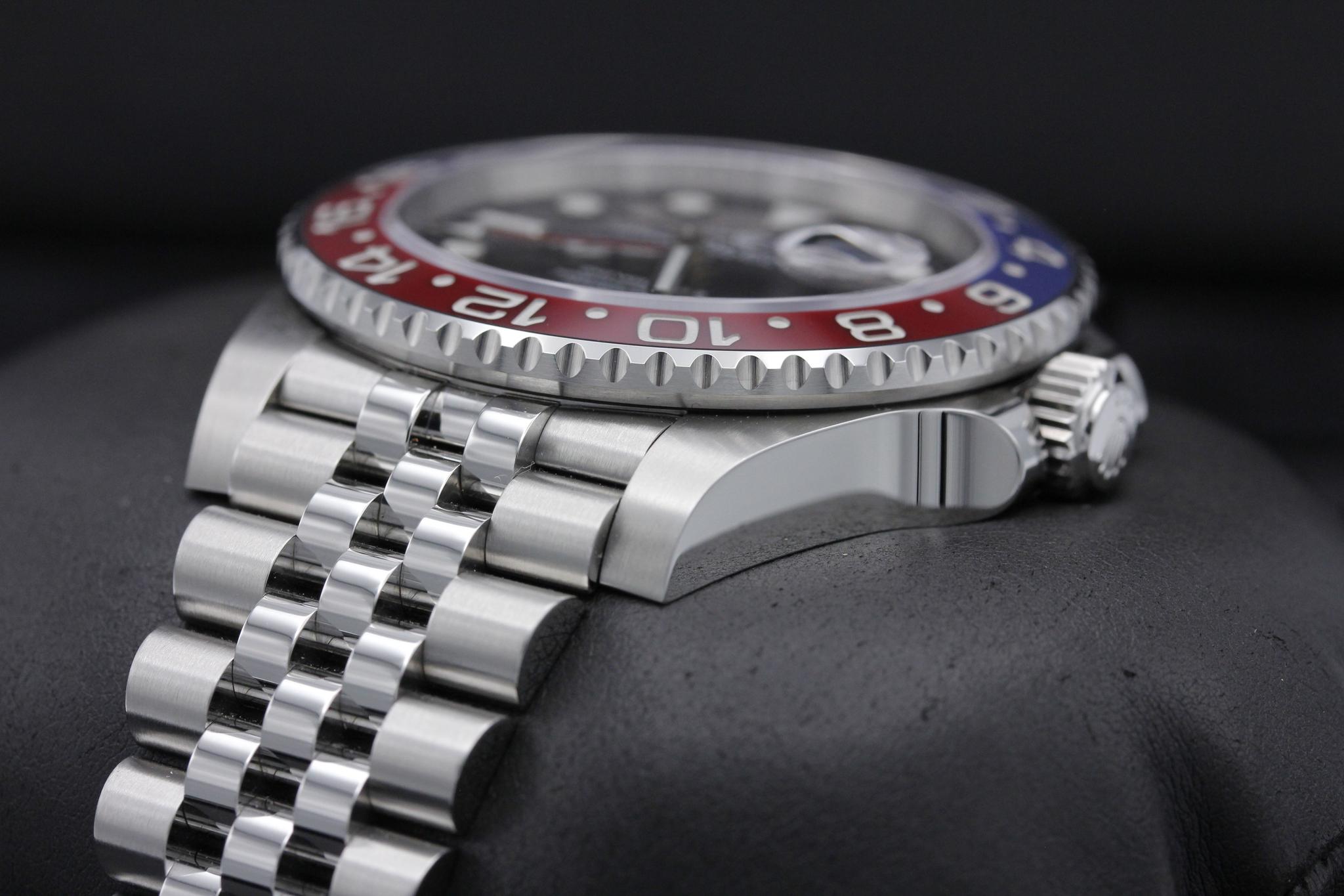 Watch Image 2