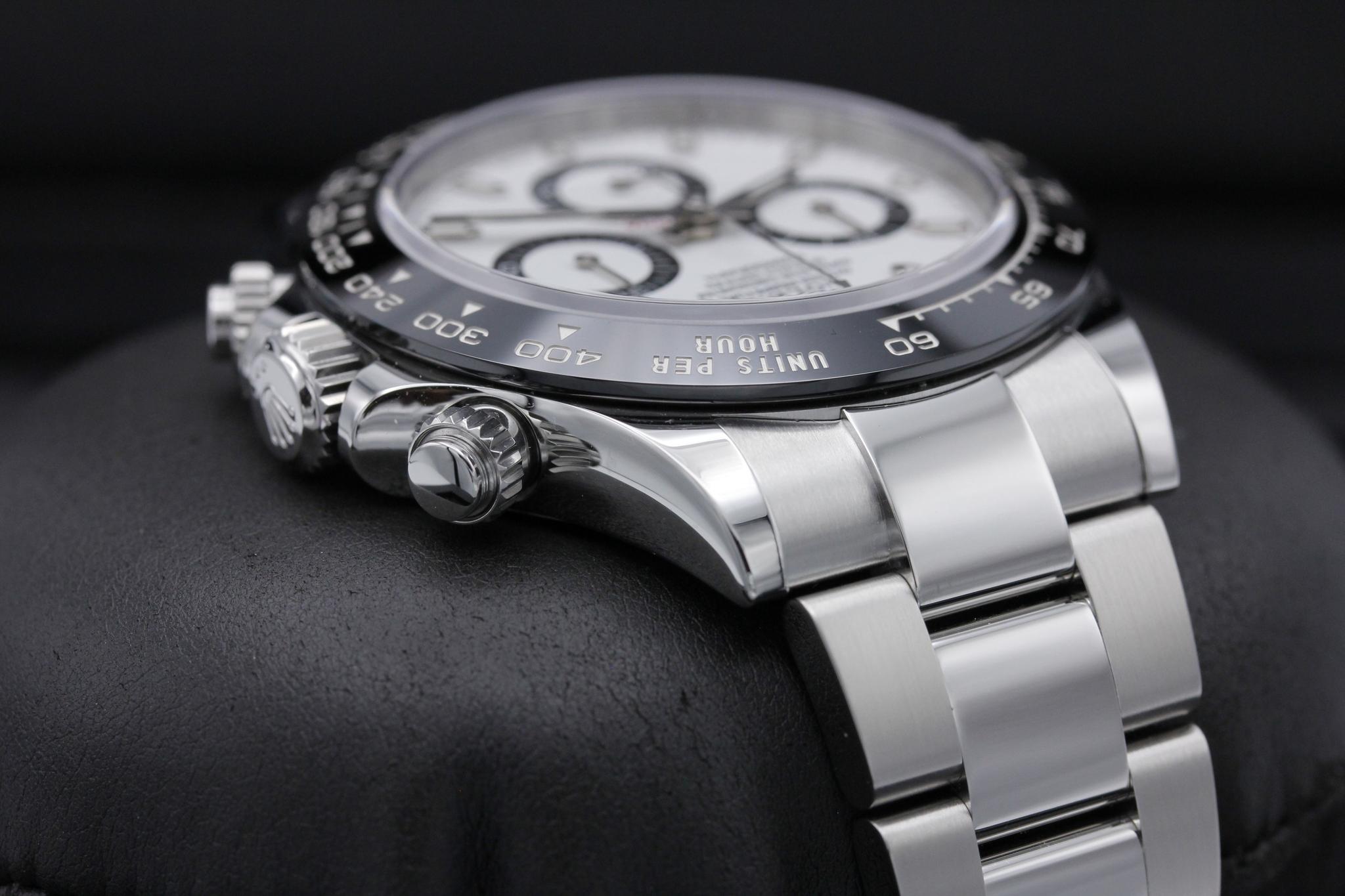 Watch Image 4