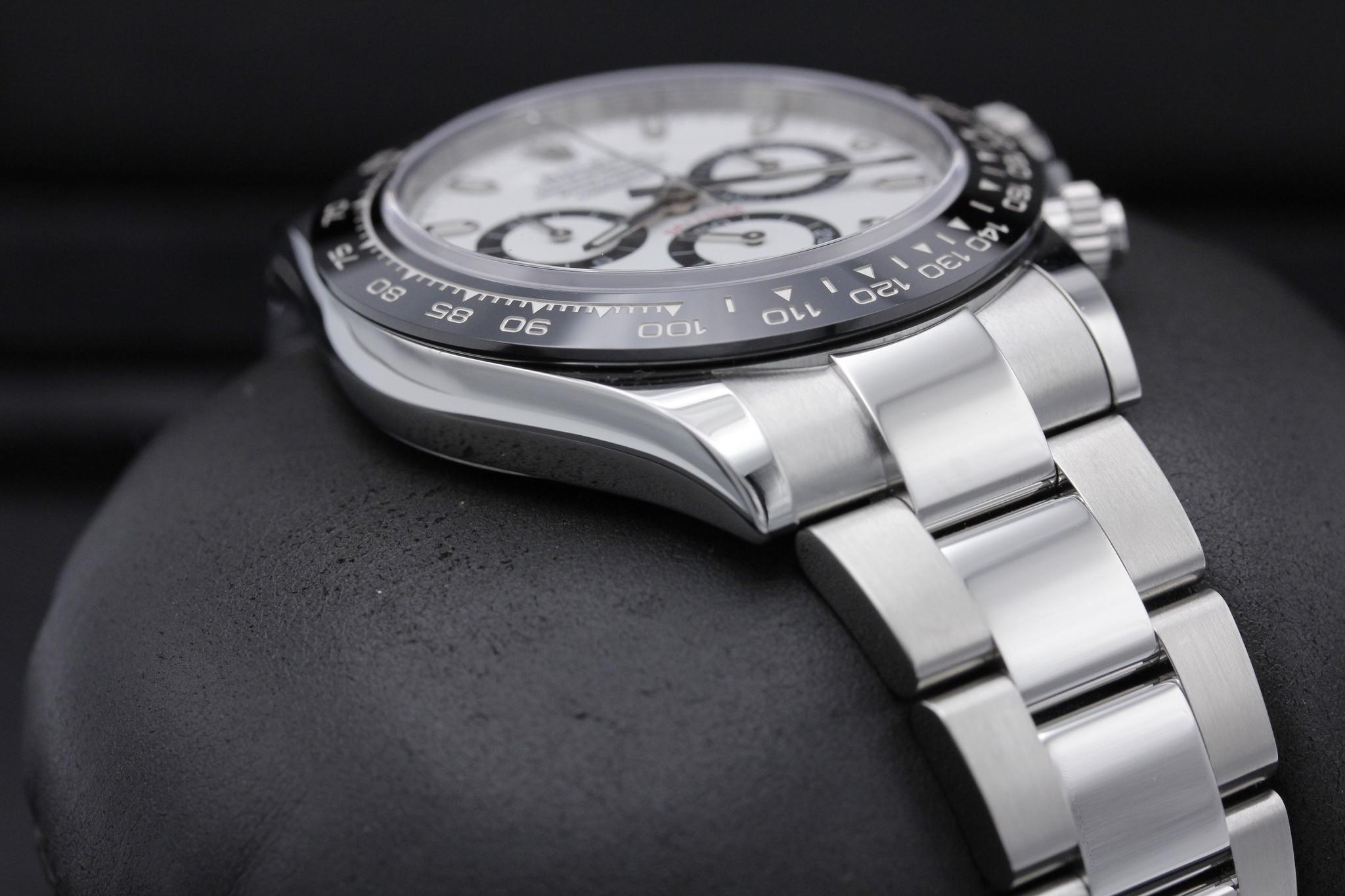 Watch Image 6