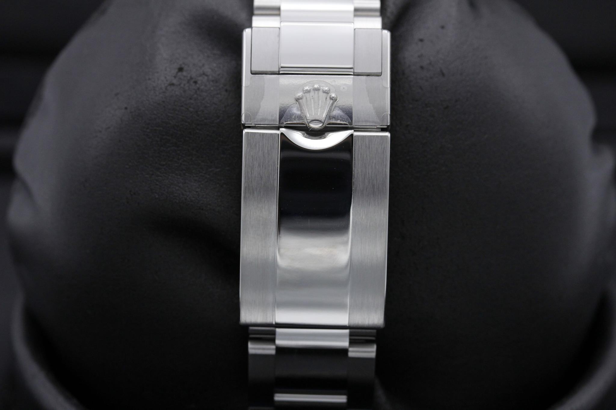 Watch Image 8