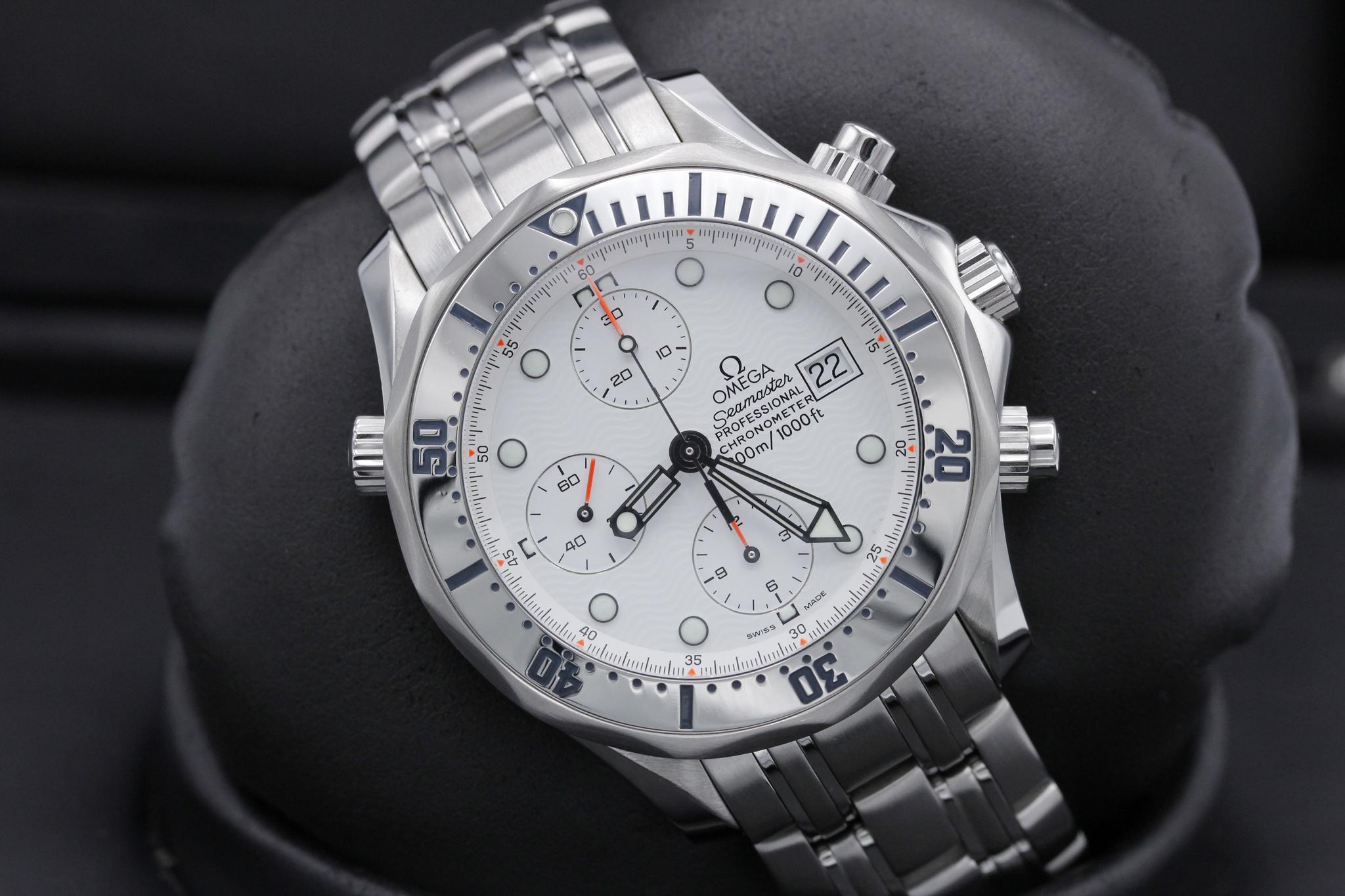 Watch Image 9