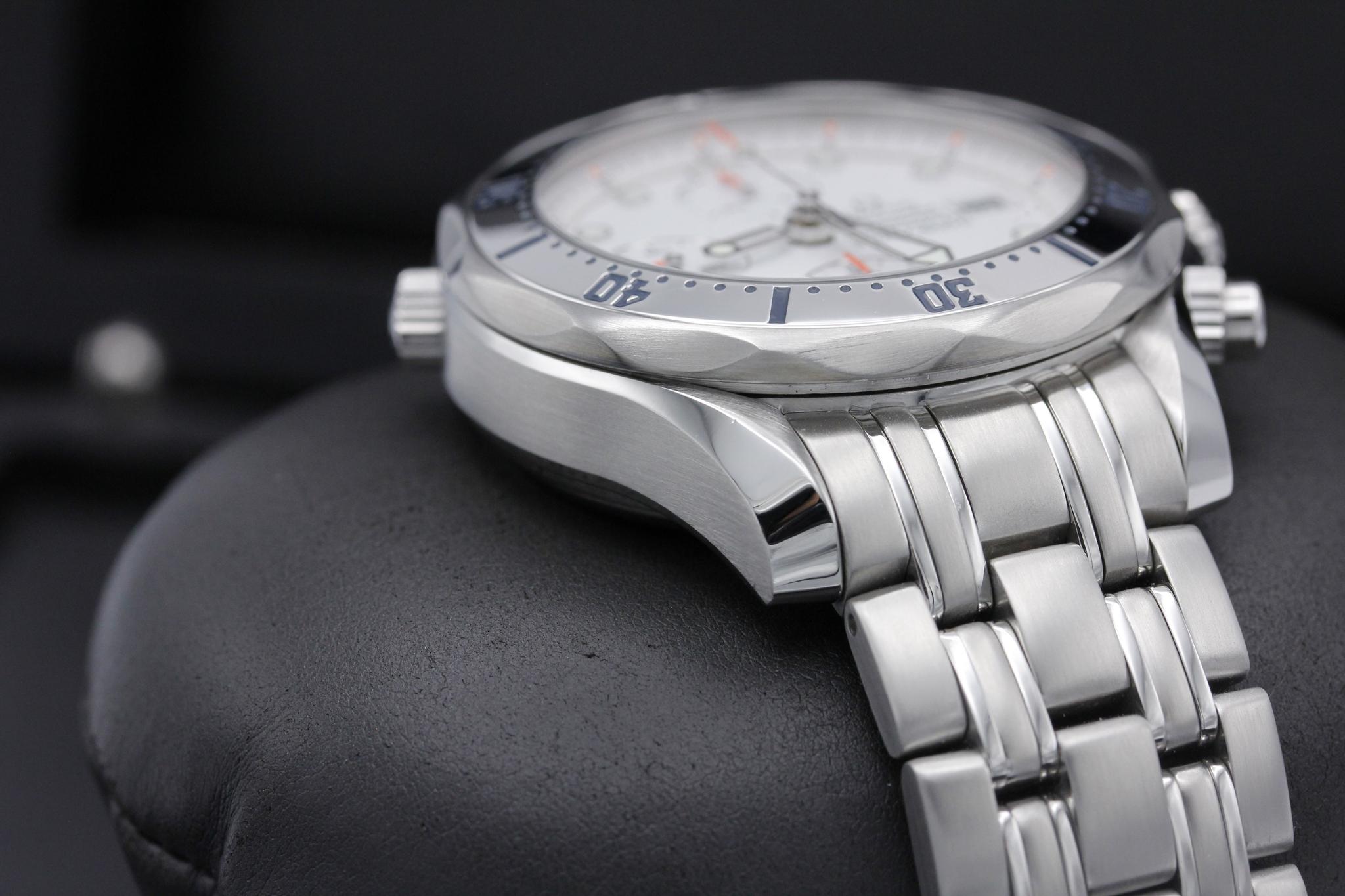 Watch Image 6