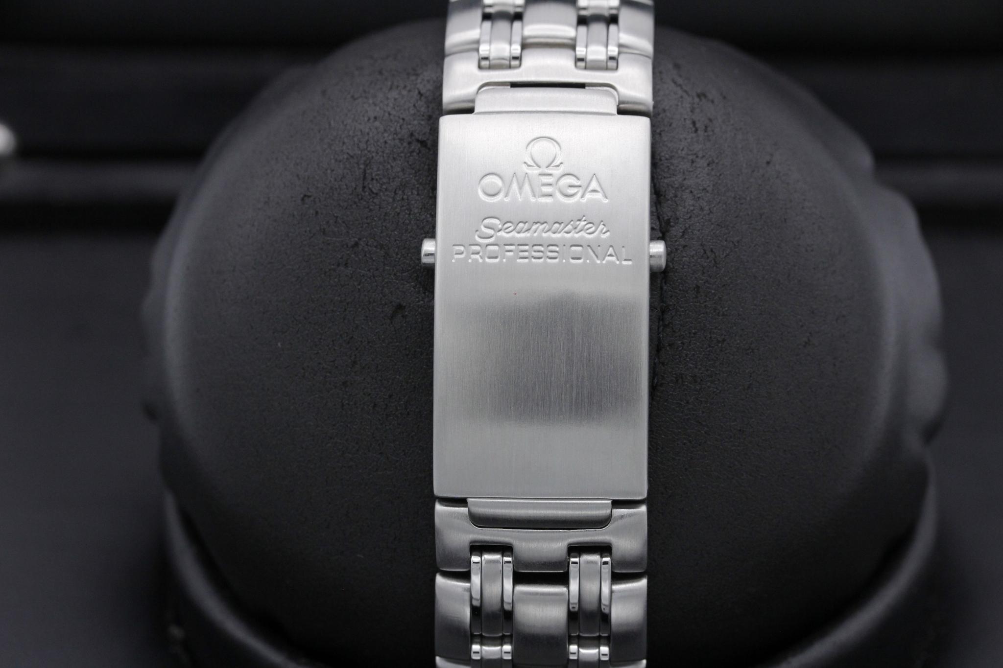 Watch Image 8