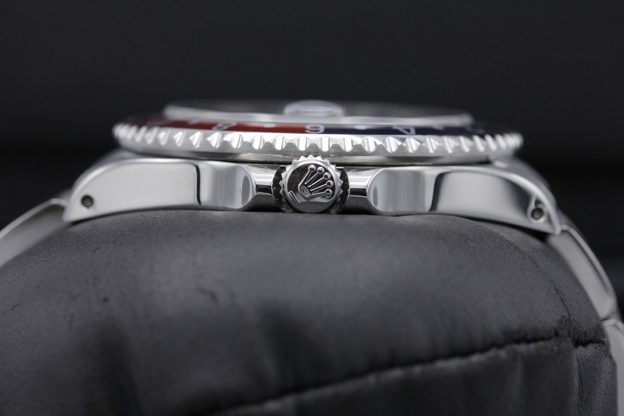 Watch Image 3