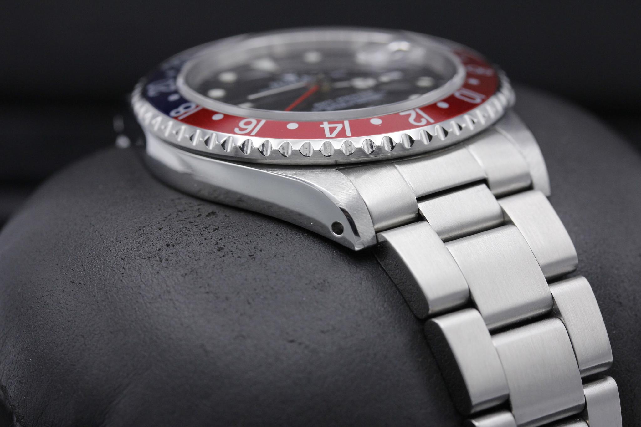 Watch Image 6