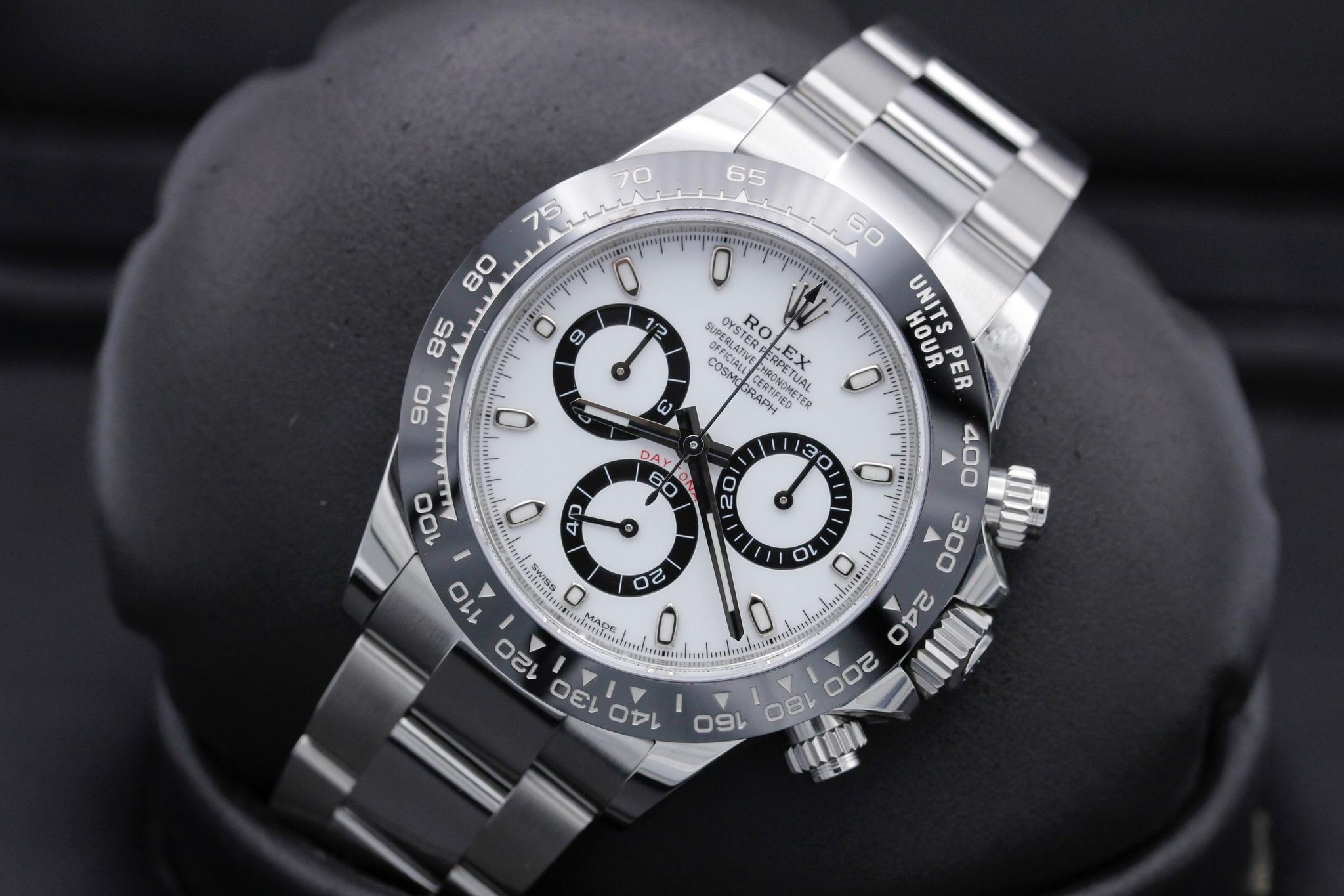 Watch Image 9