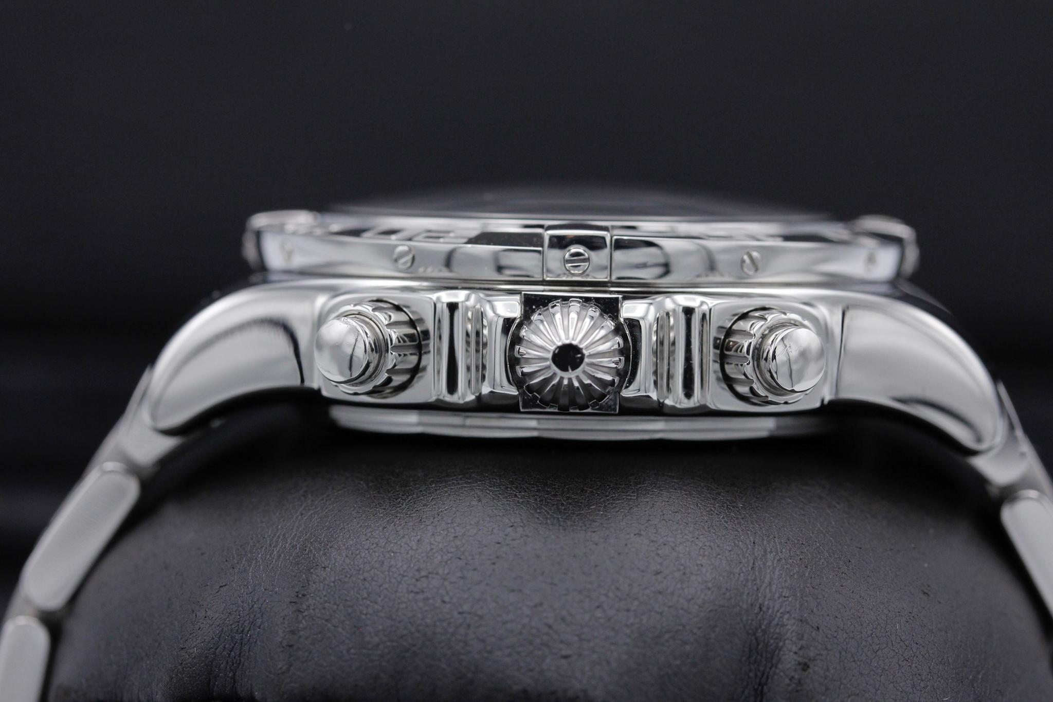 Watch Image 3