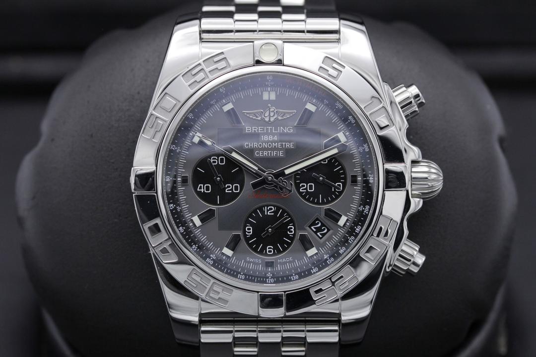 Breitling Chronomat 44 AB0110