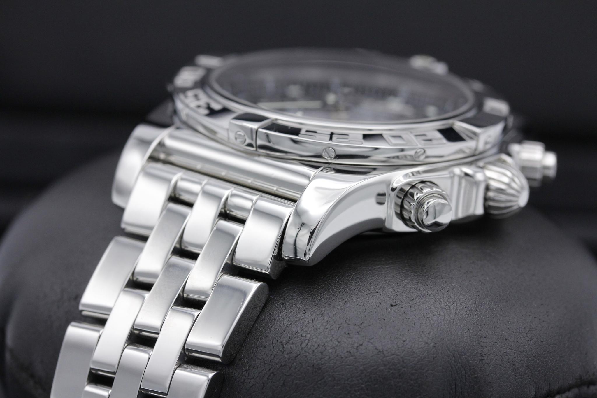 Watch Image 2