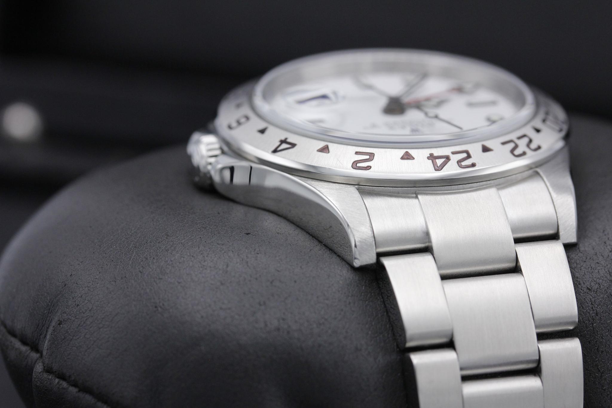 Watch Image 4