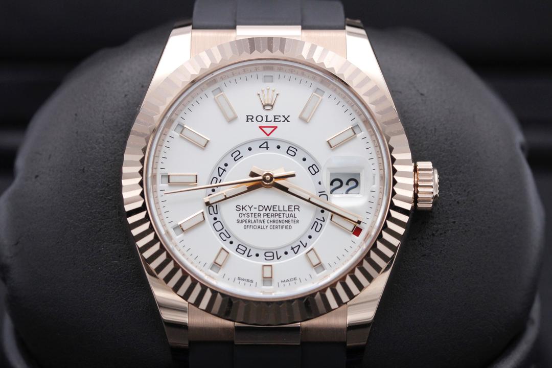 Rolex Sky Dweller 326235