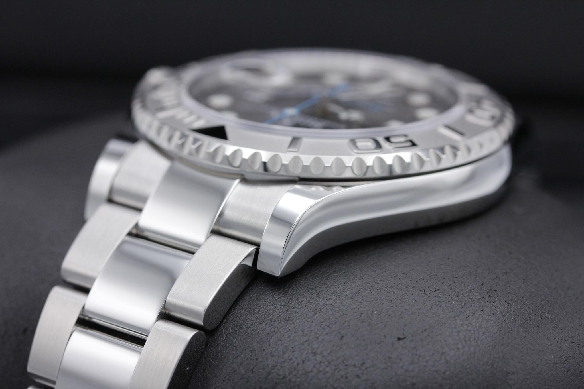 Watch Image 5