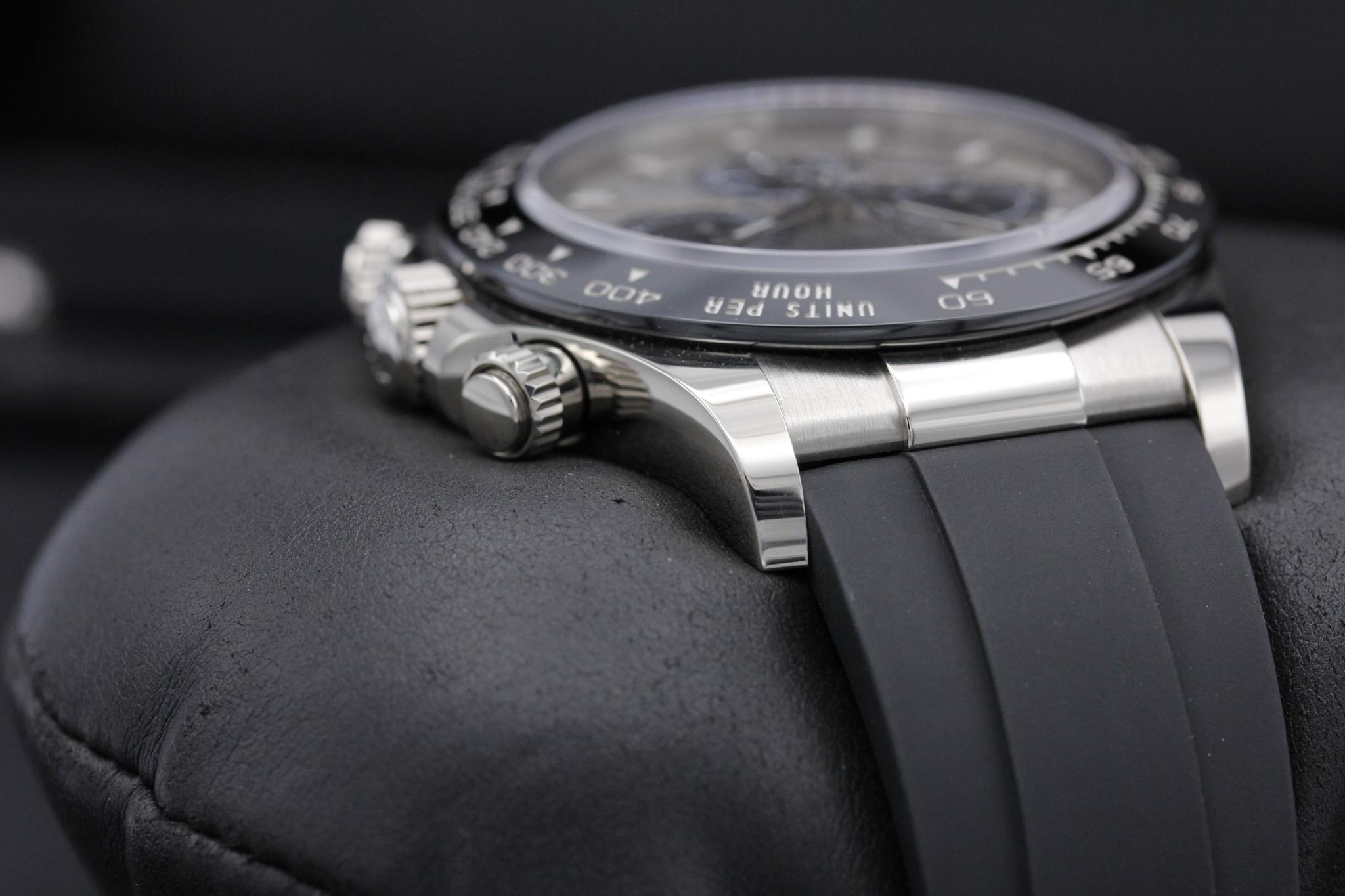 Watch Image 4