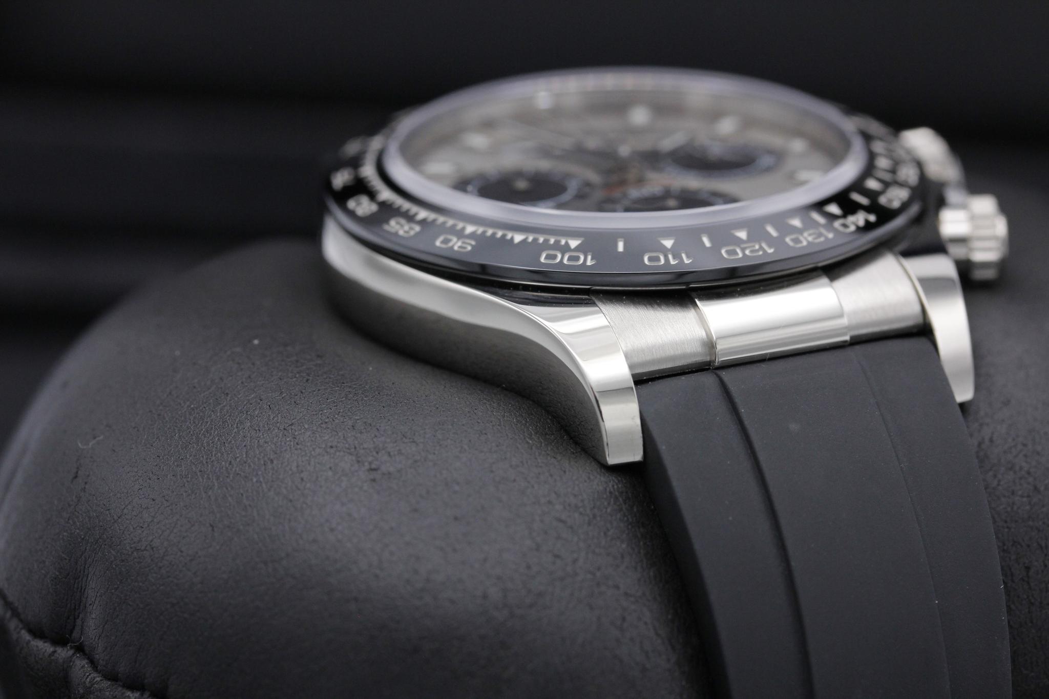 Watch Image 6