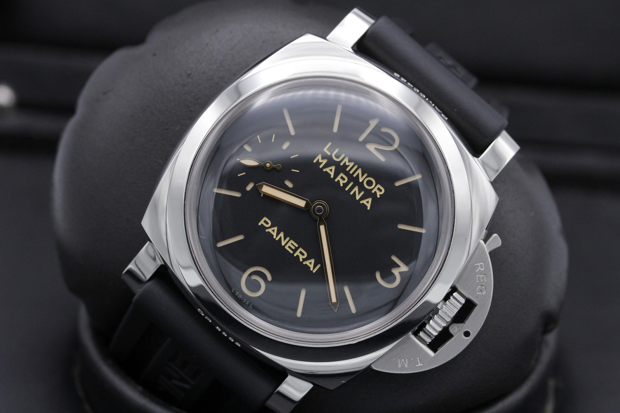 Watch Image 10