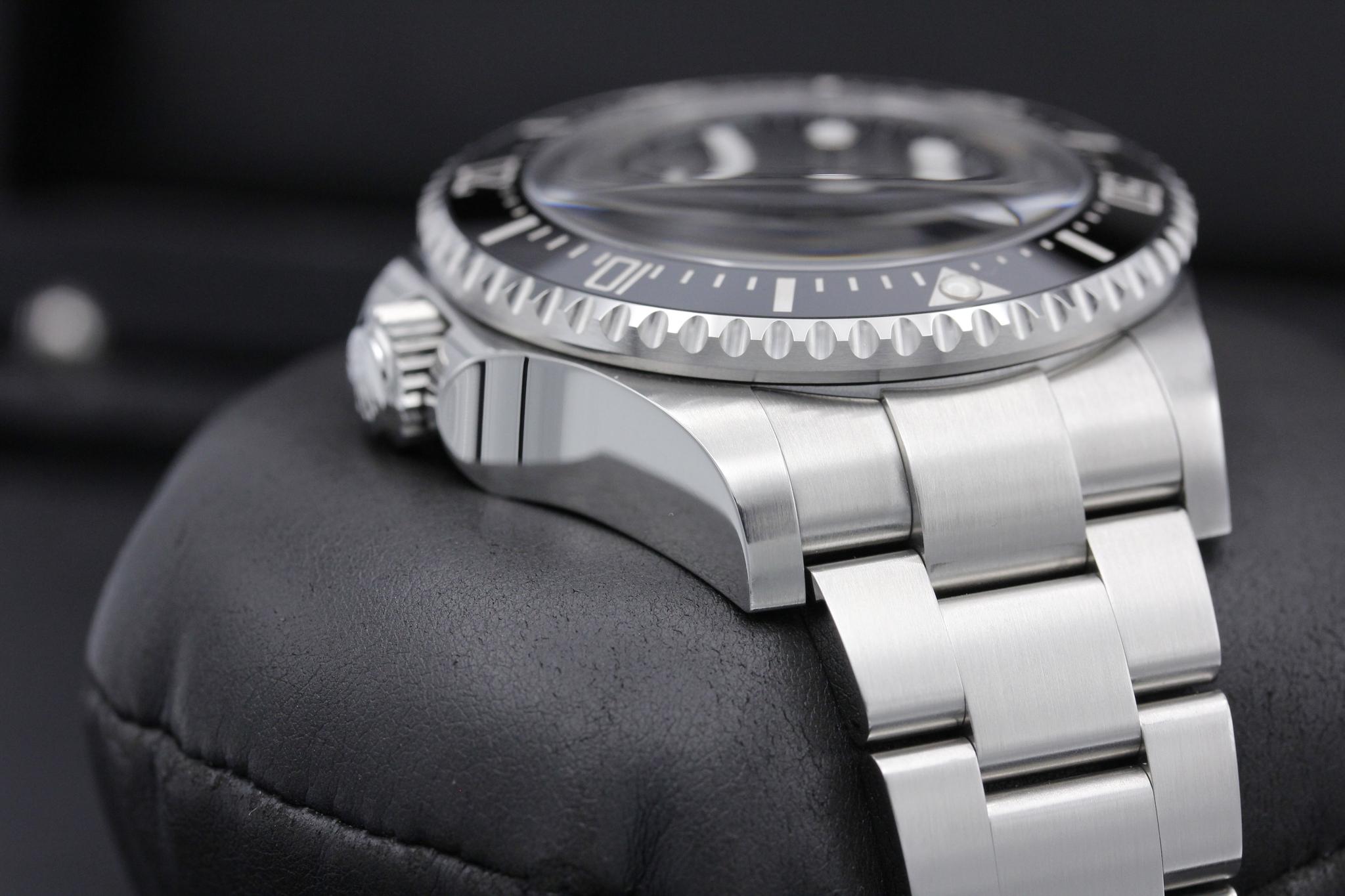 Watch Image 4