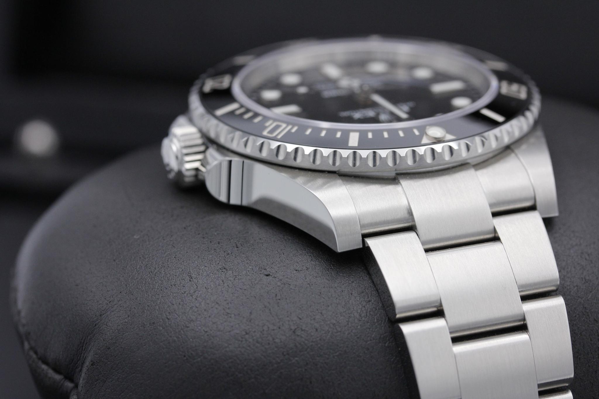 Watch Image 4