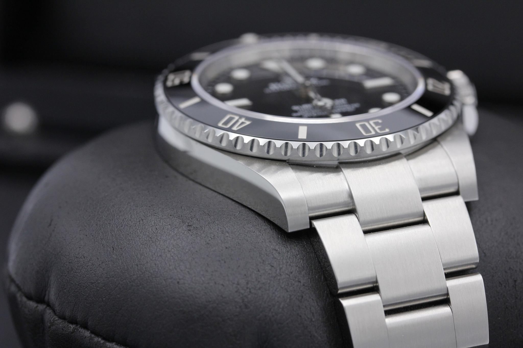 Watch Image 6