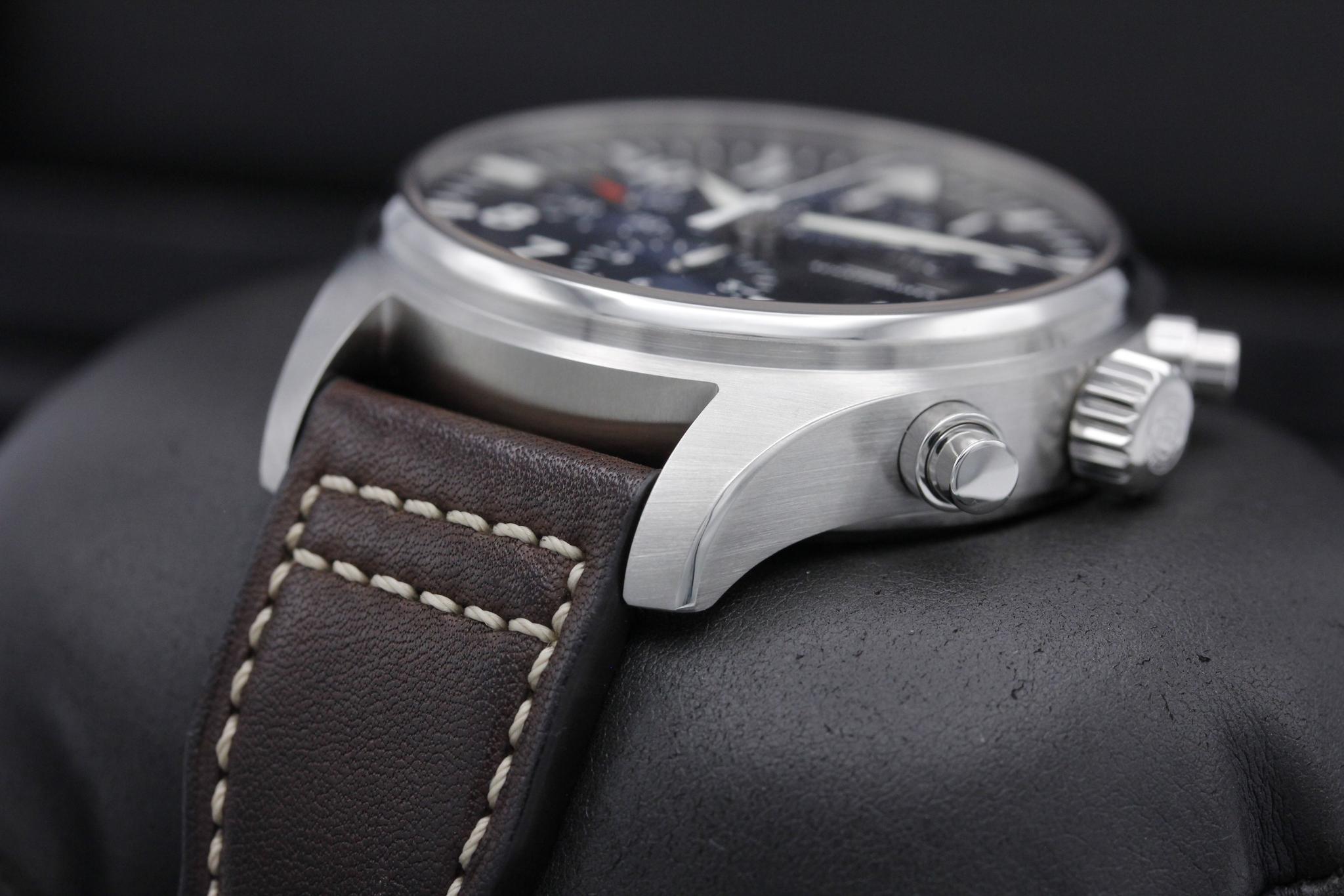 Watch Image 2