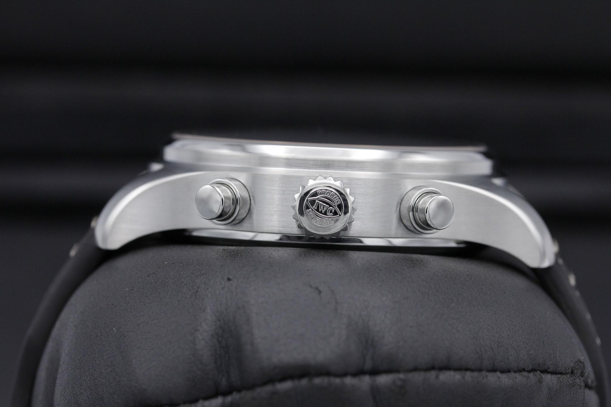 Watch Image 3