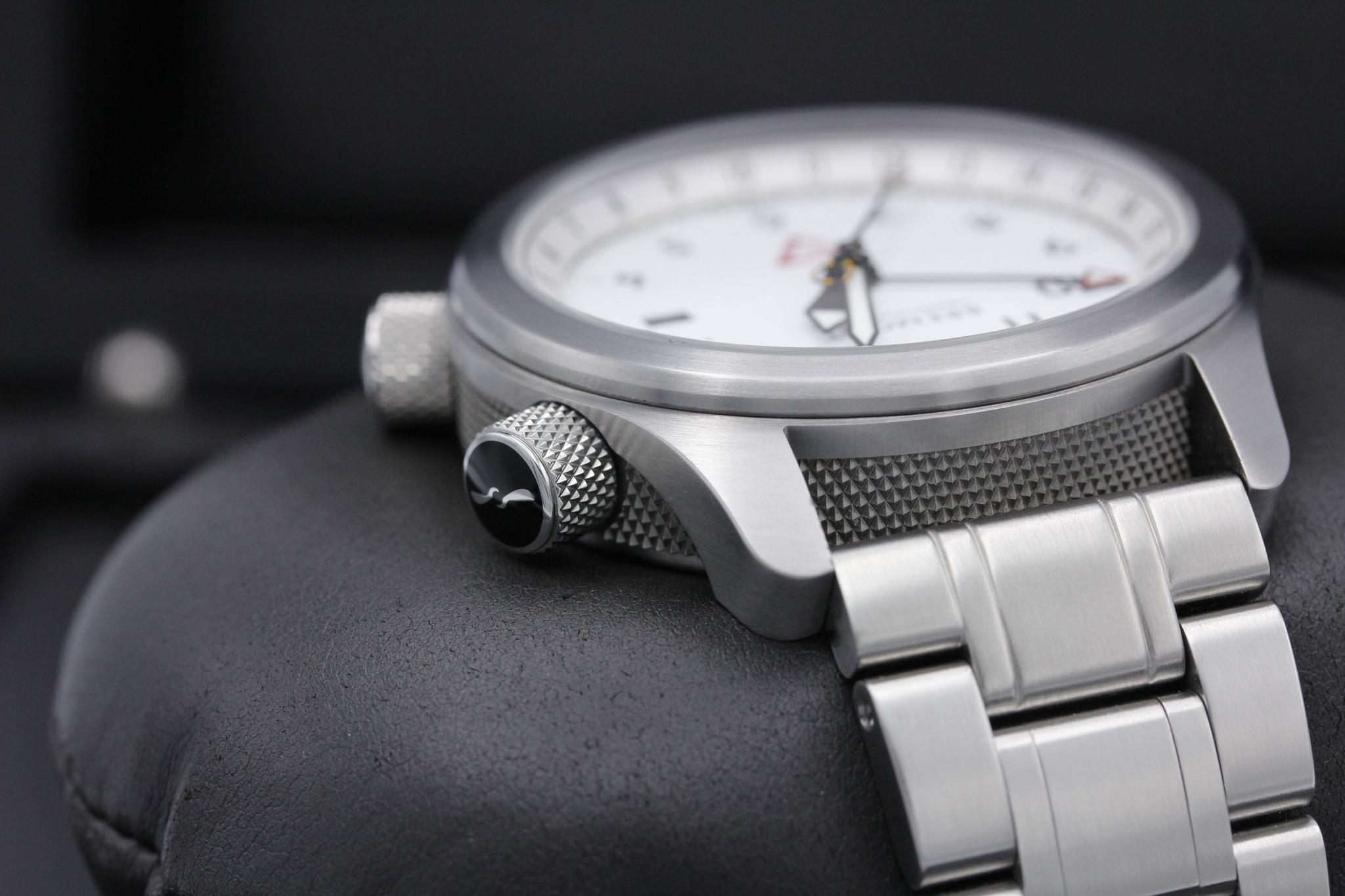 Watch Image 4