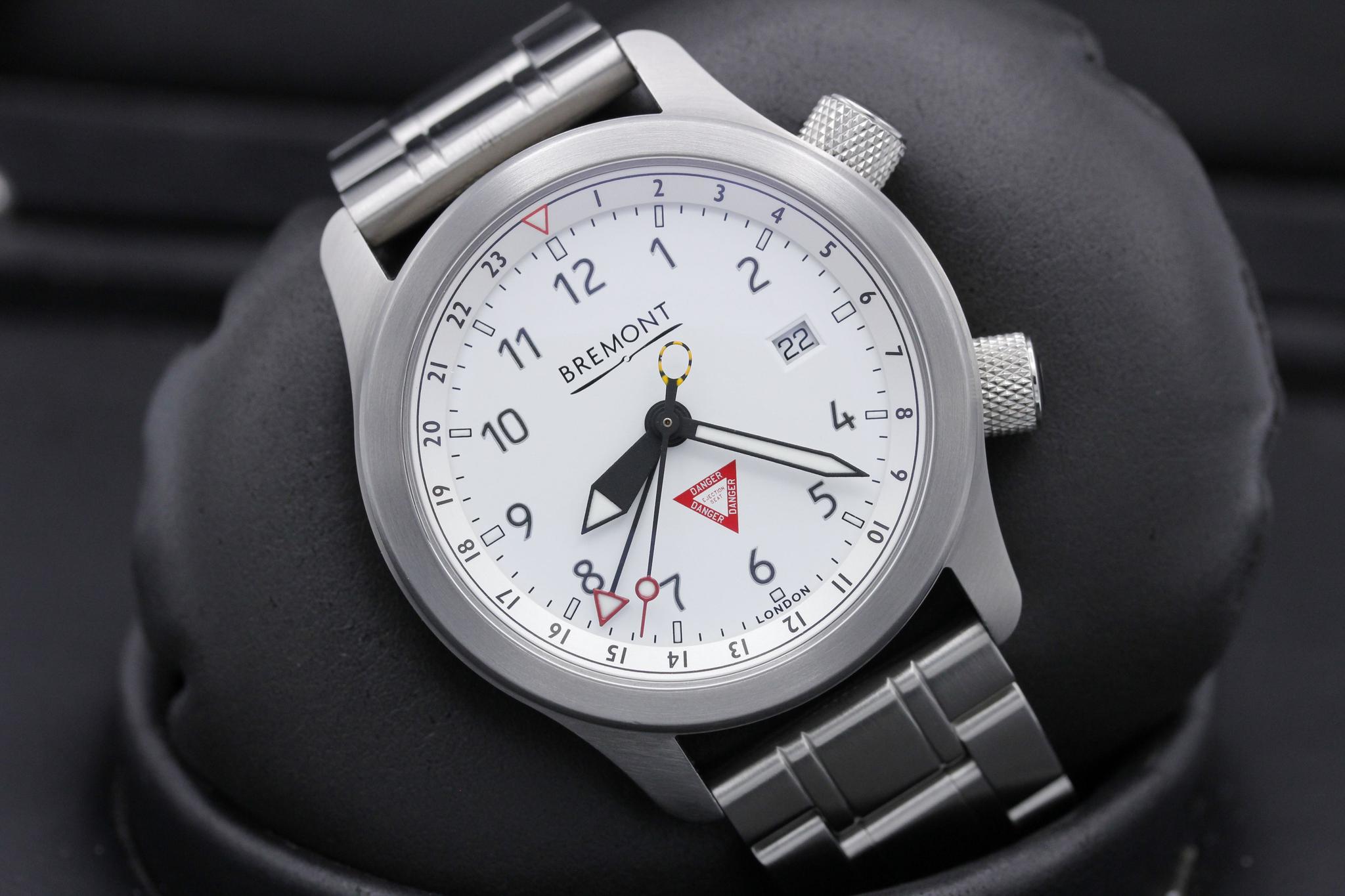 Watch Image 9