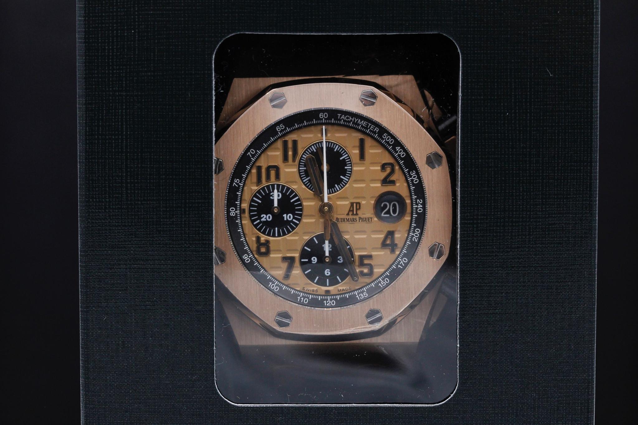 Watch Image 2