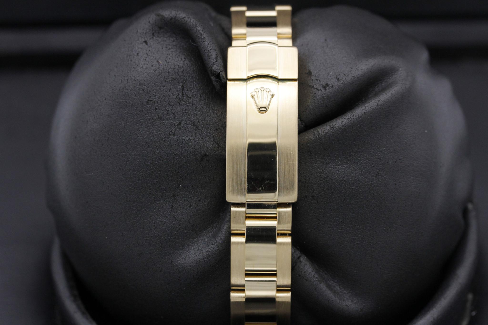 Watch Image 8