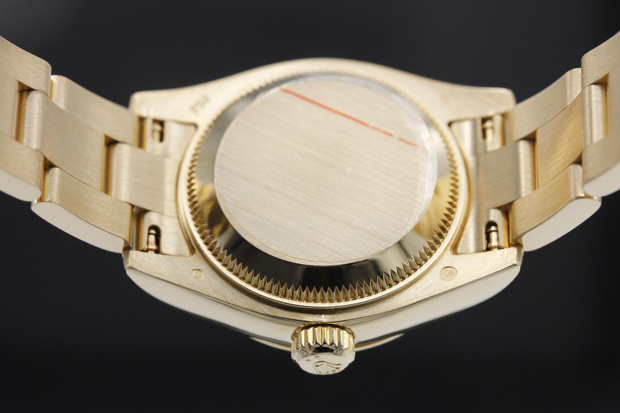 Watch Image 7