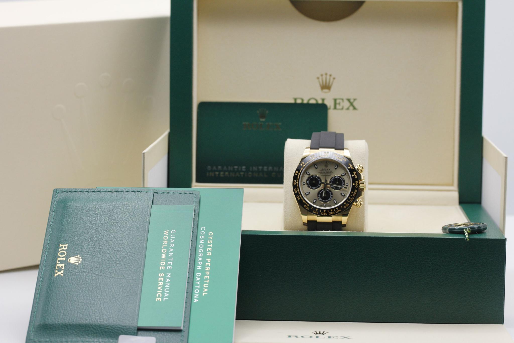 Watch Image 11
