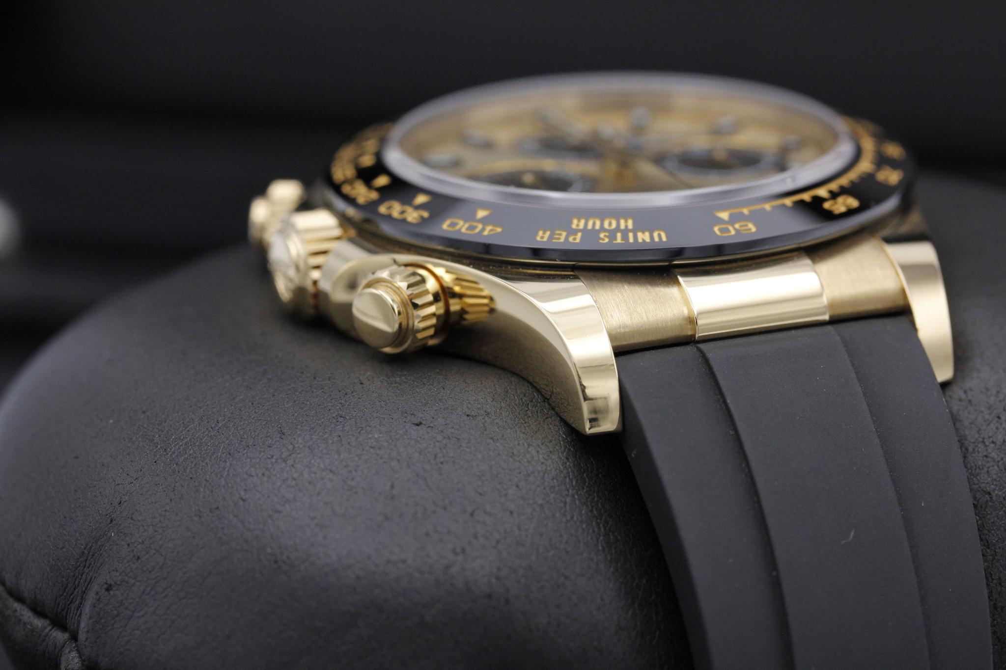 Watch Image 4