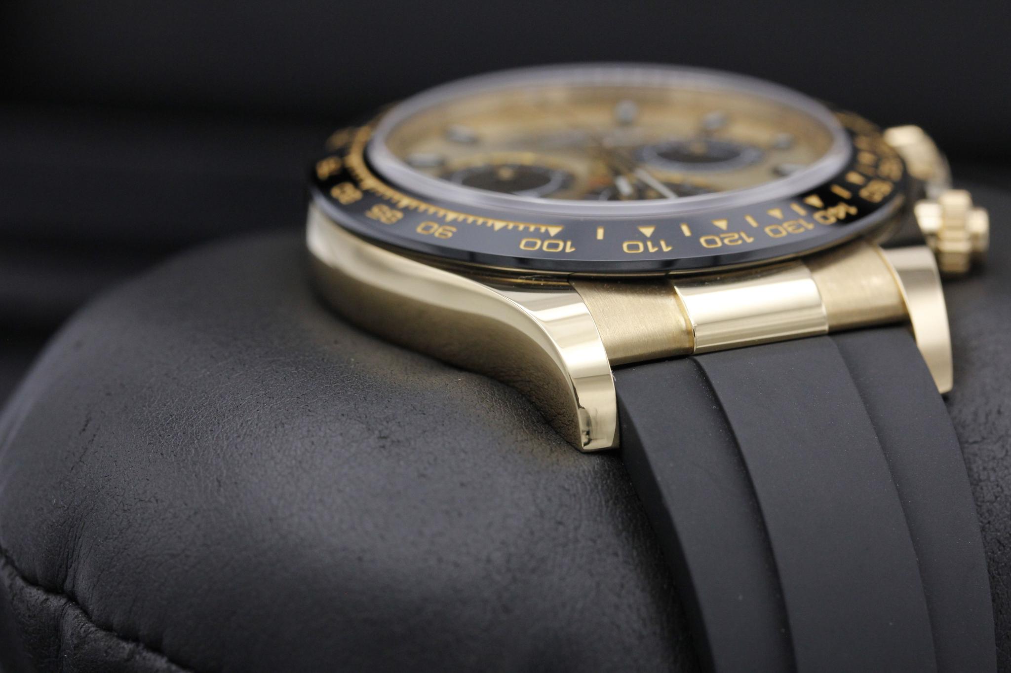 Watch Image 6