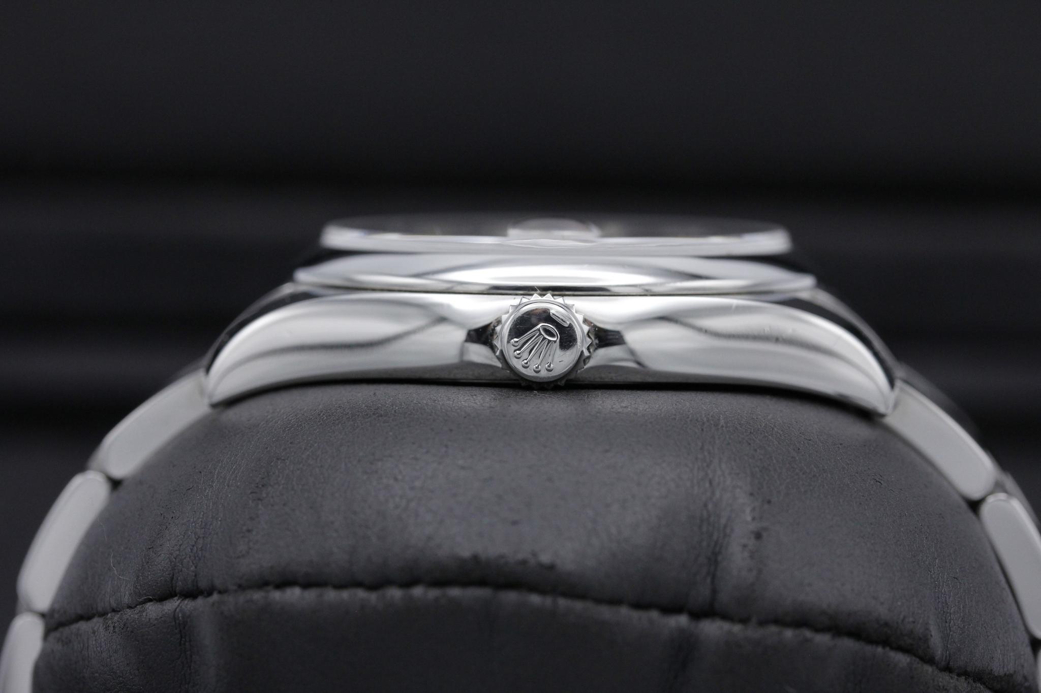 Watch Image 3