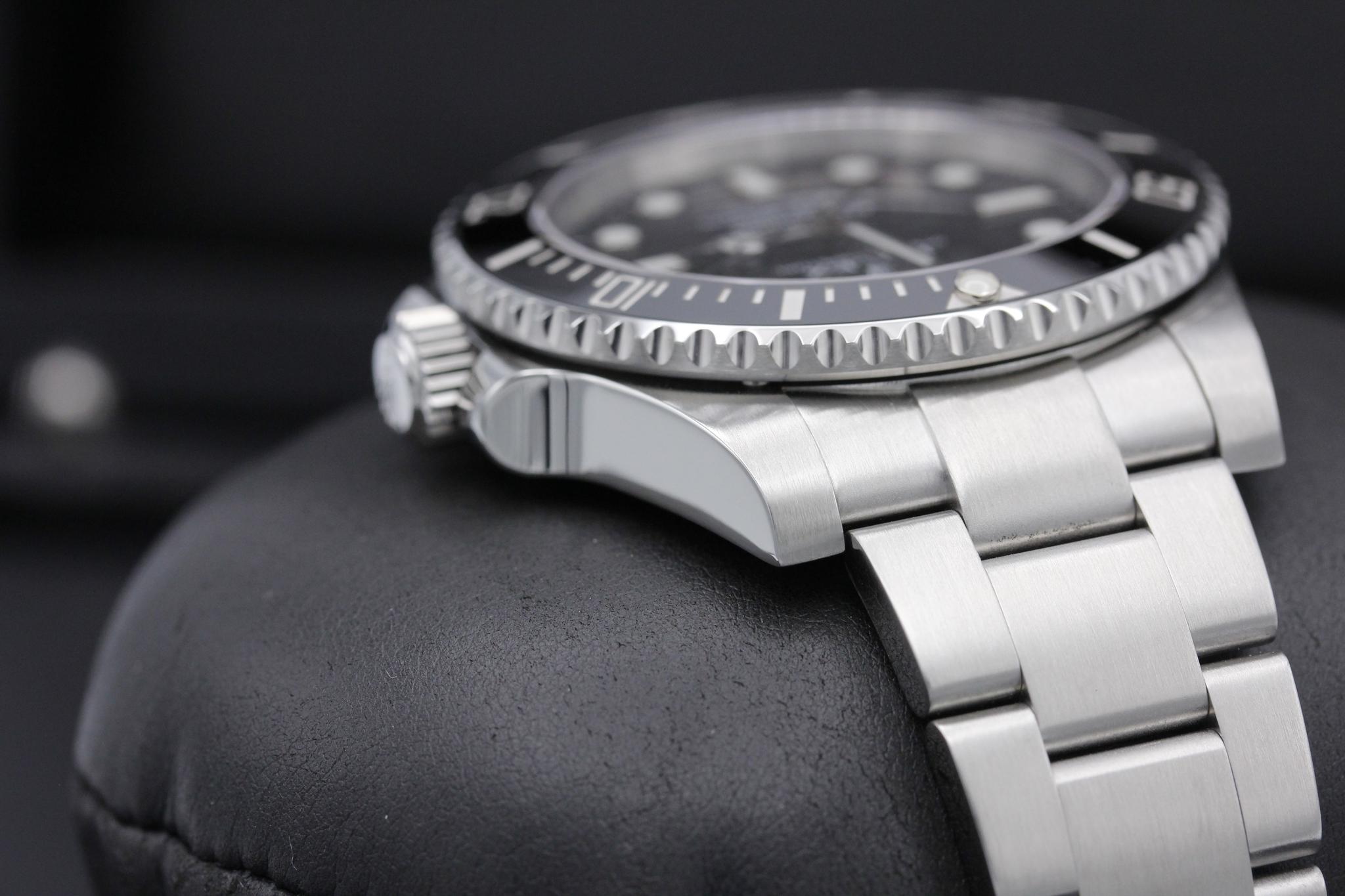 Watch Image 4