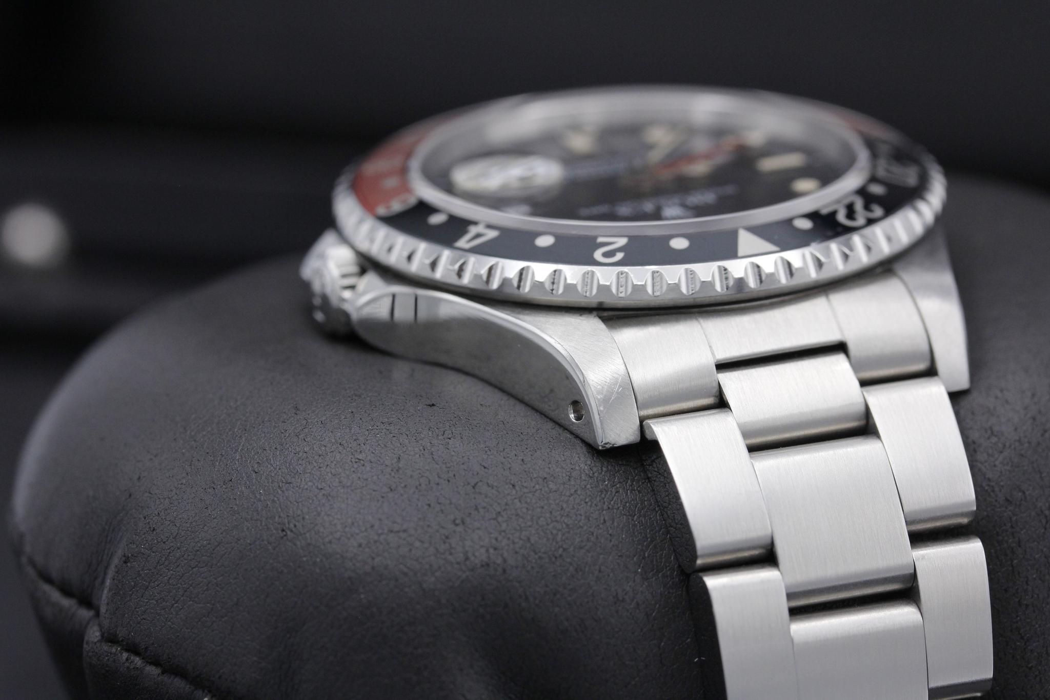 Watch Image 4