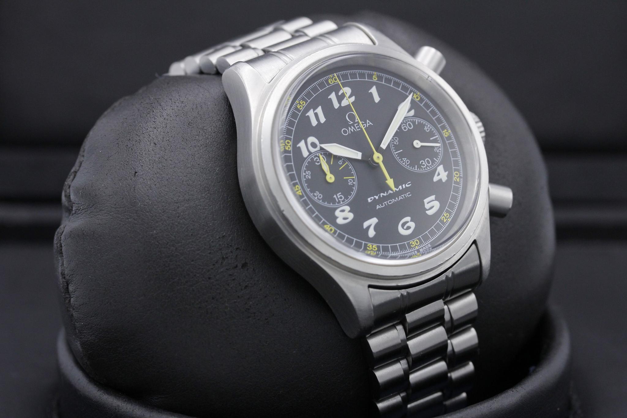 Watch Image 11