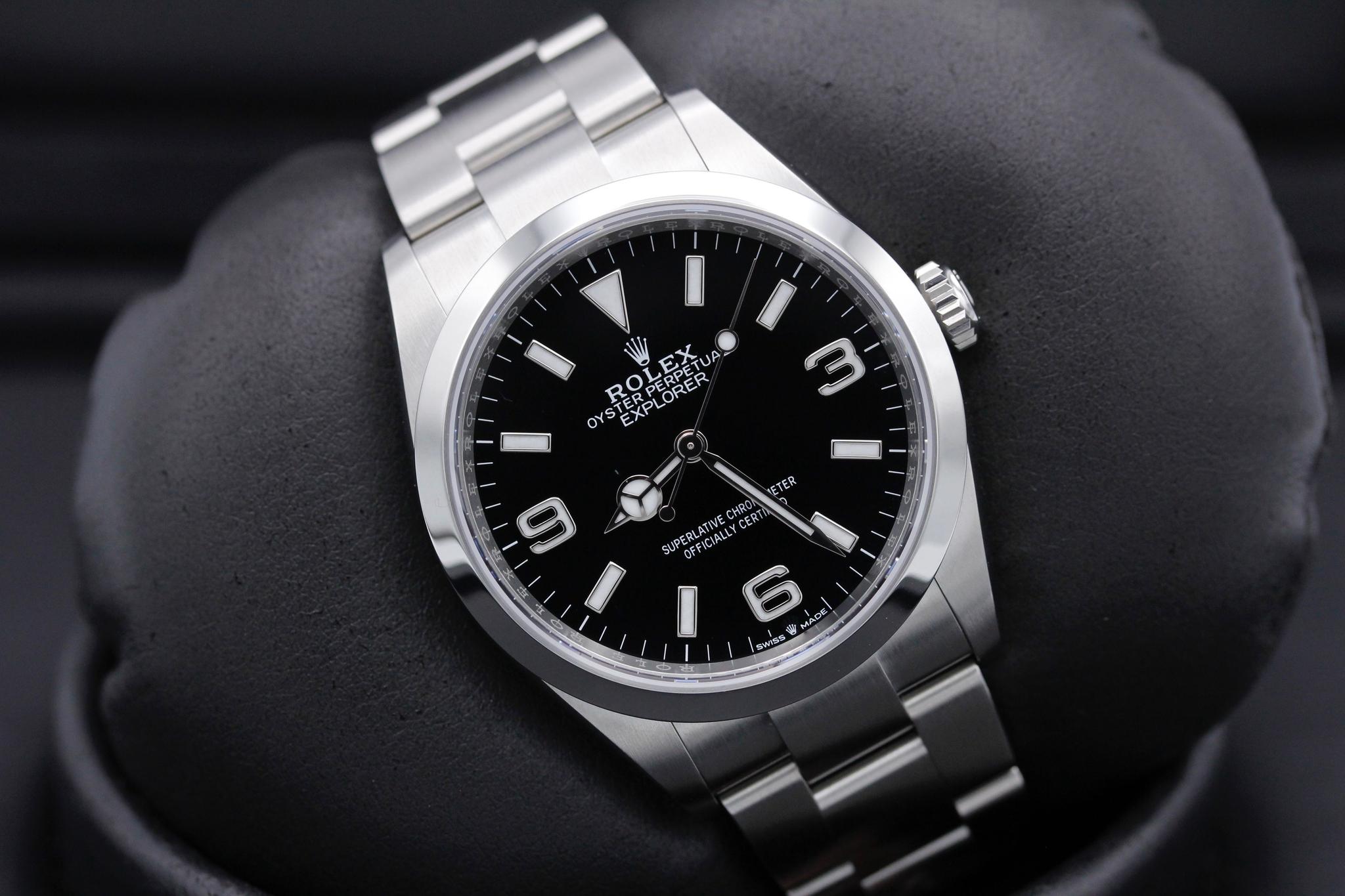 Watch Image 9