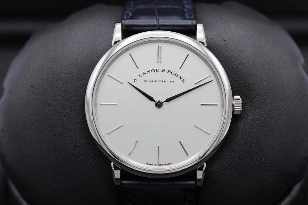A. Lange & Söhne Saxonia Thin 201.027