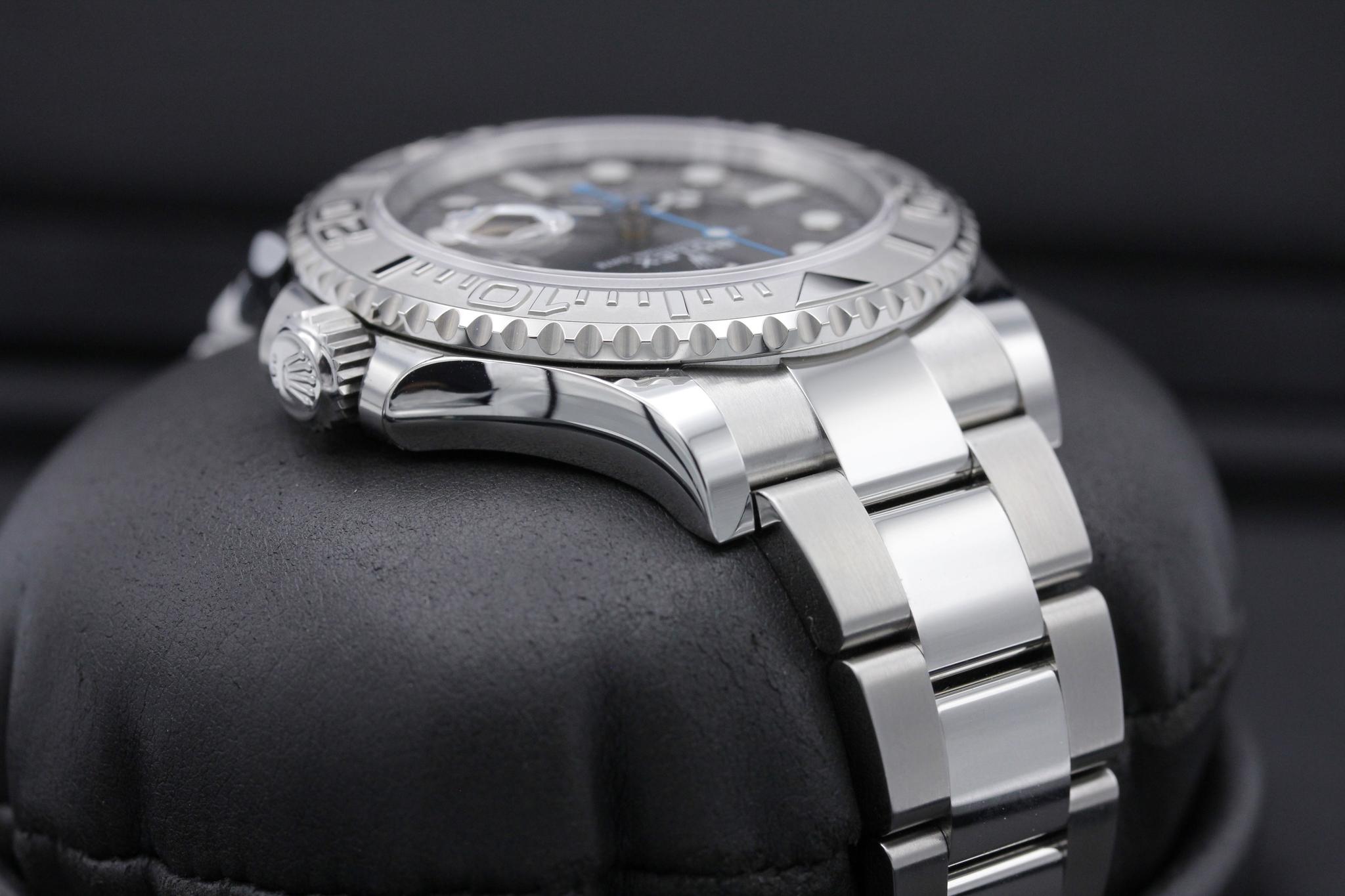Watch Image 4
