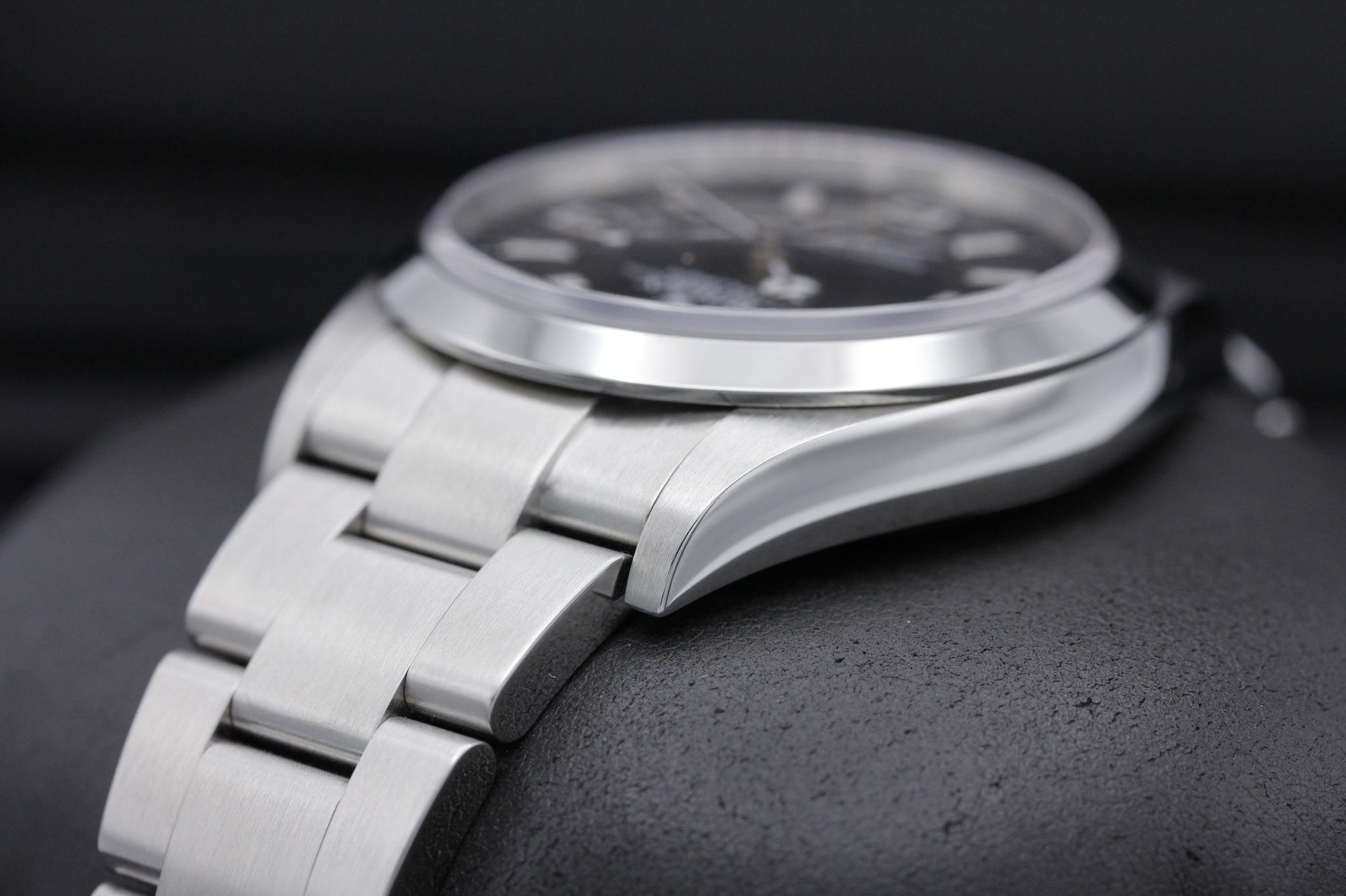 Watch Image 5