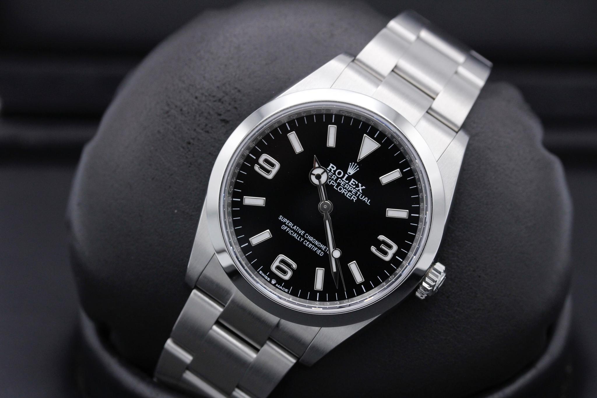 Watch Image 9