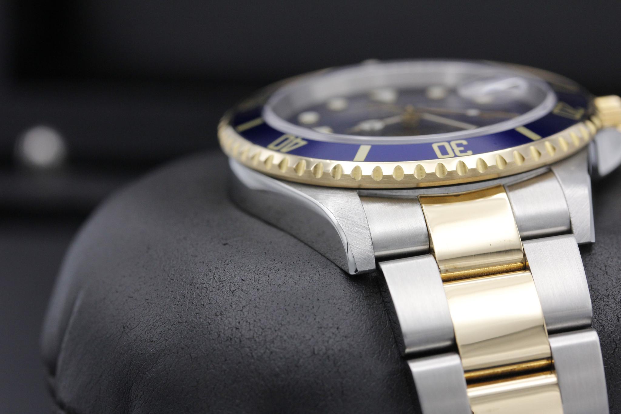 Watch Image 6