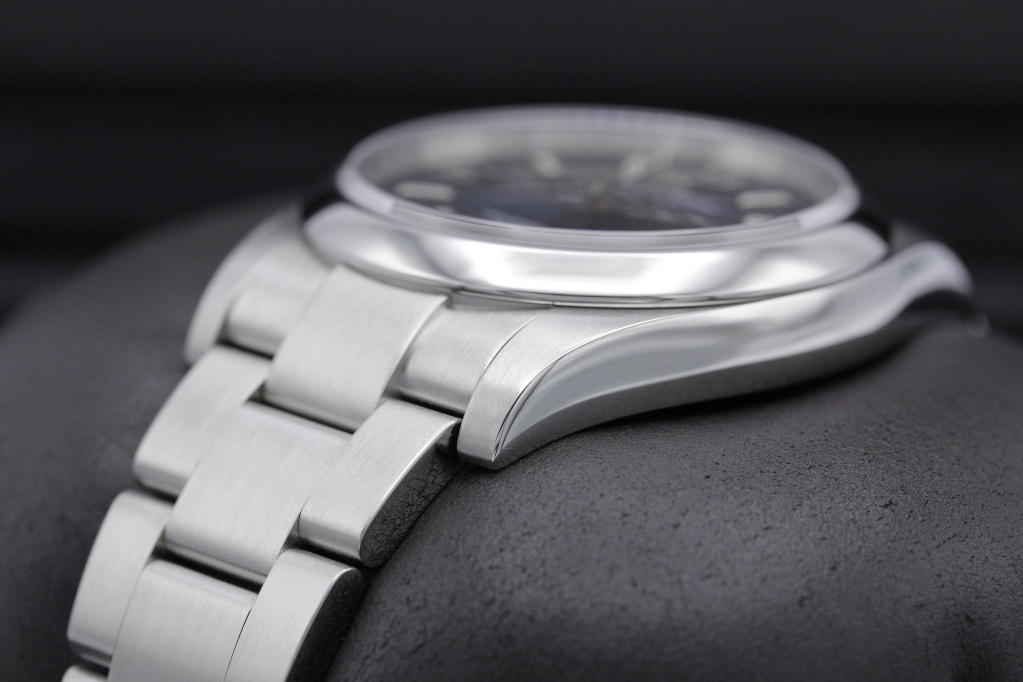Watch Image 5