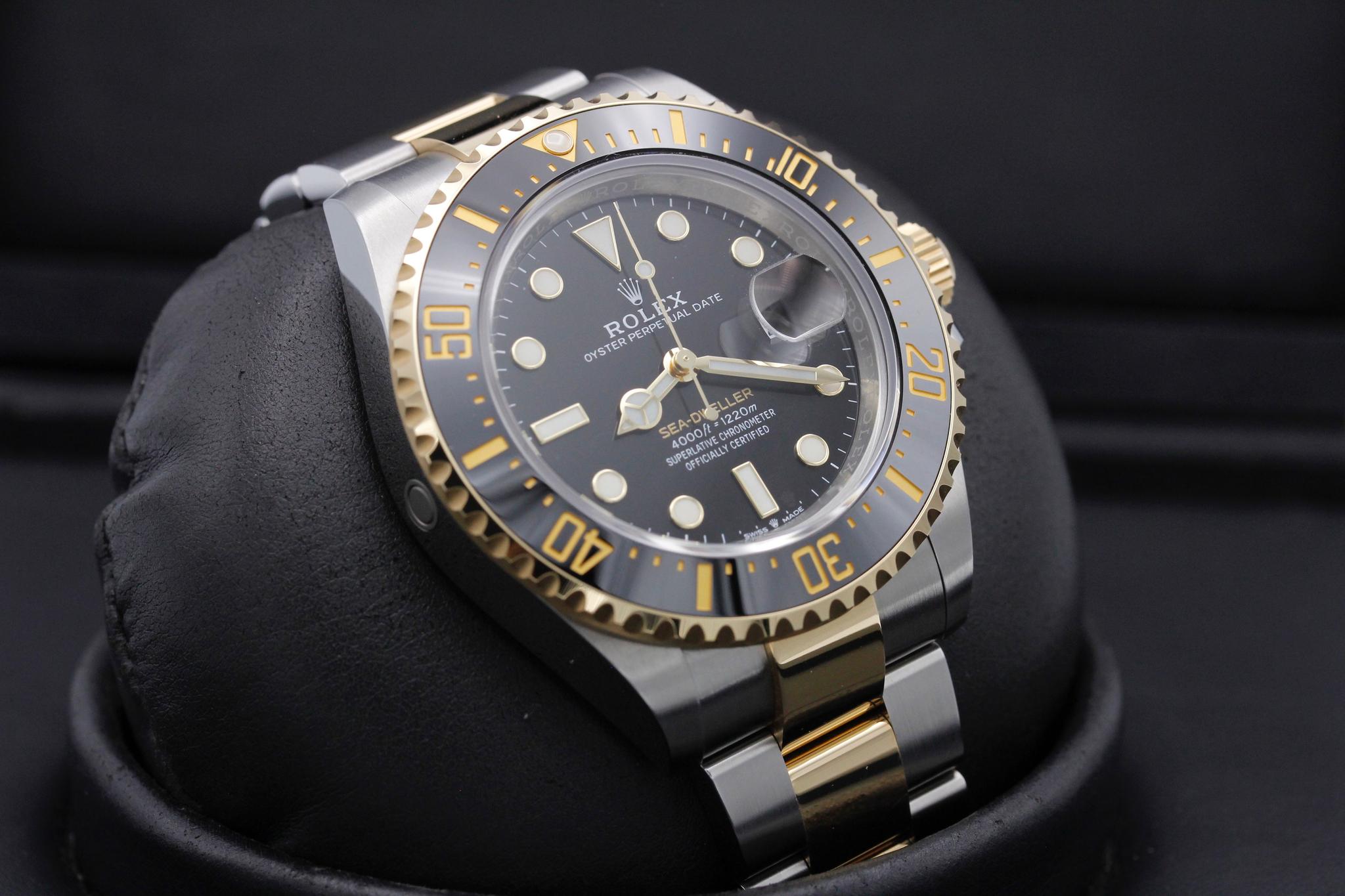 Watch Image 10