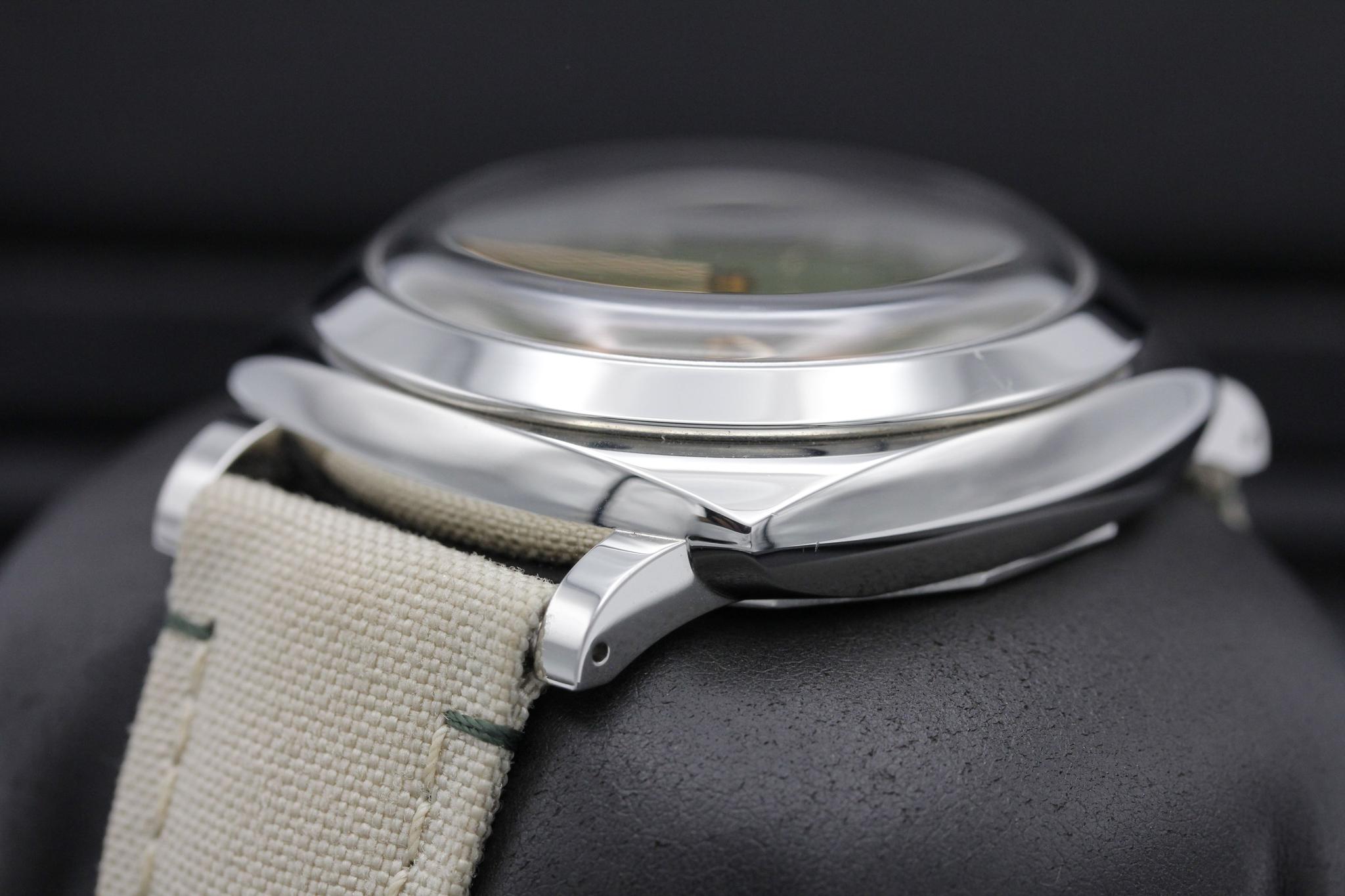 Watch Image 5