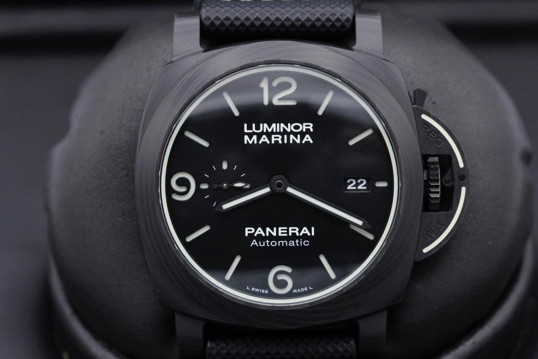 Panerai Luminor Marina Carbotech PAM 1118