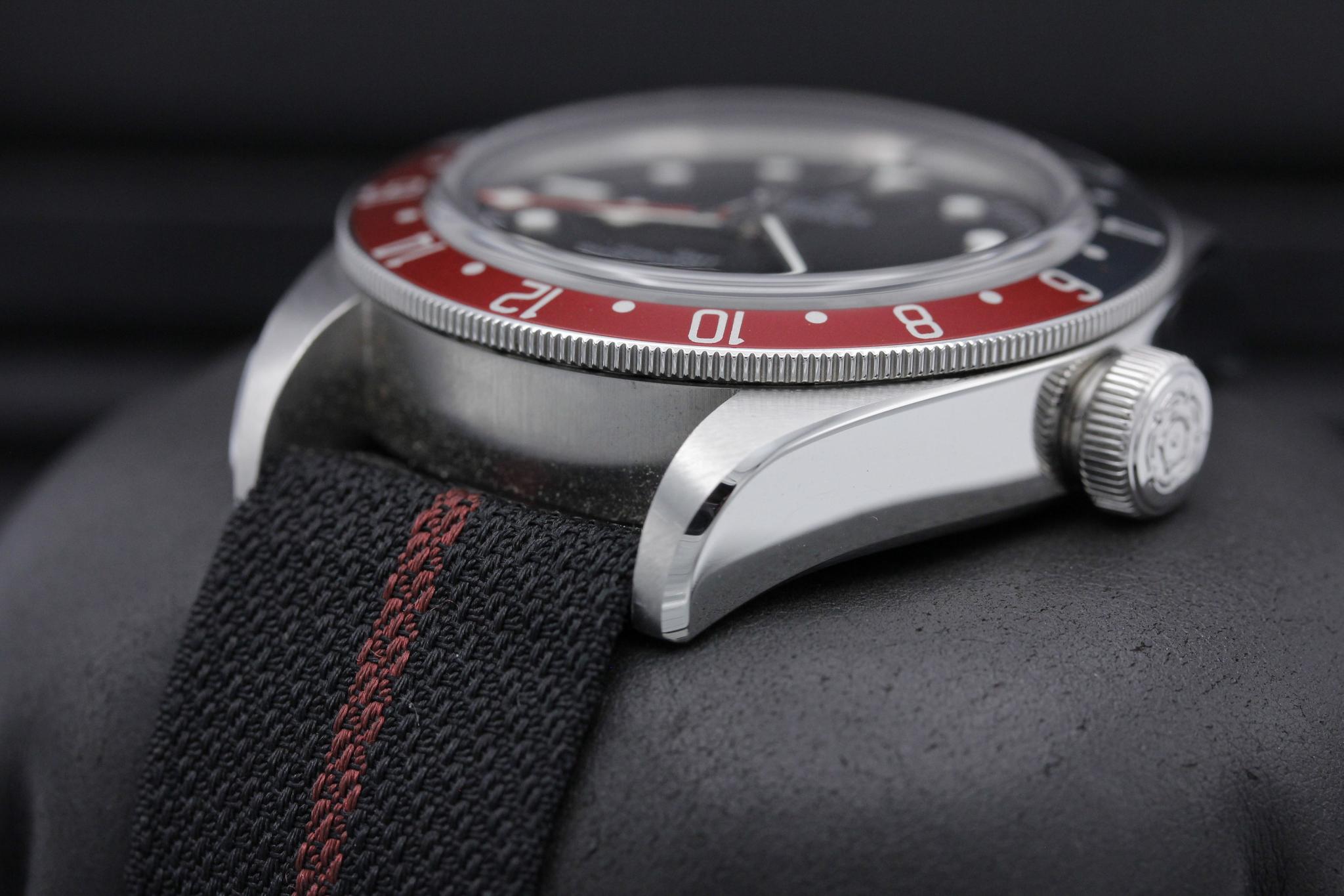 Watch Image 2