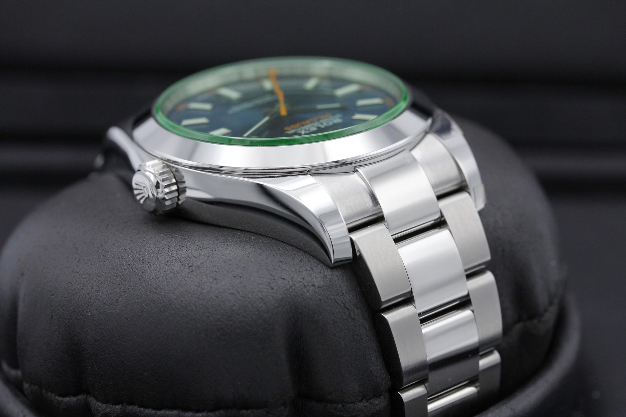 Watch Image 4